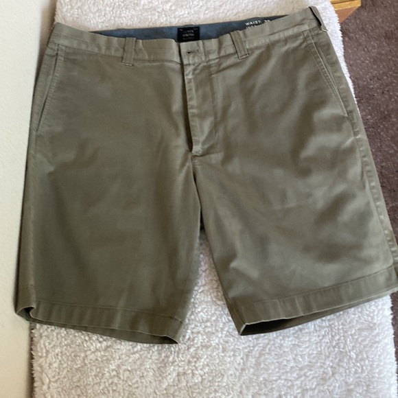 J.Crew Men’s Chino Sage Green Stretch Shorts 9’ Size 35 - Picture 13 of 15